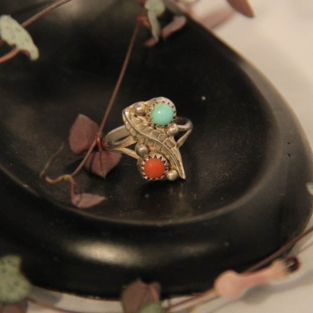 Vintage Sterling Silver Turquoise Red Coral Leaf Bypass Ring Size 7 Southwestern